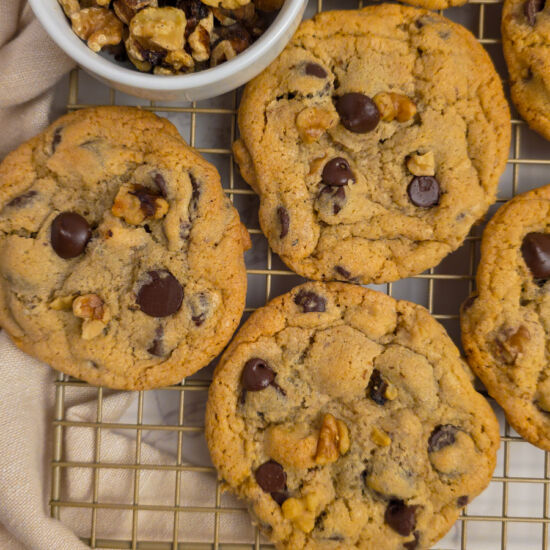 Chocolate Chip Walnut Cookies
