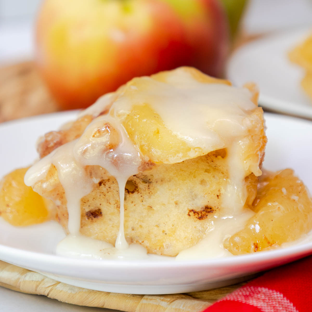 3-Ingredient Apple Cinnamon Rolls