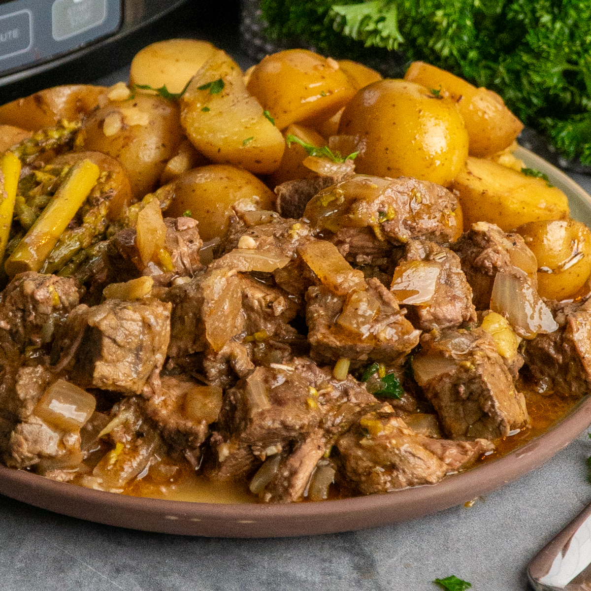 Crock Pot Garlic Butter Steak Bites