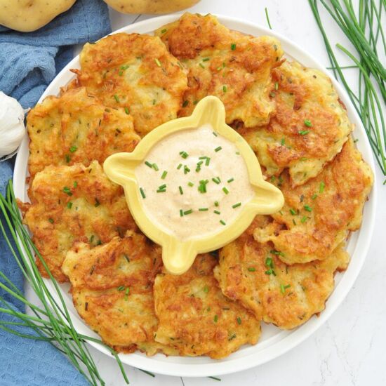 CRISPY Garlic Potato Fritters