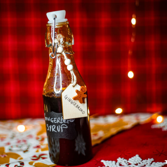 Gingerbread Syrup (Starbucks Dupe!)