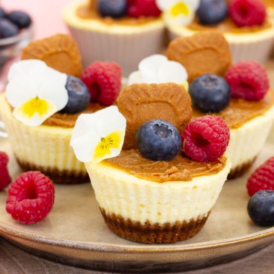 Lotus Biscoff Mini Cheesecakes
