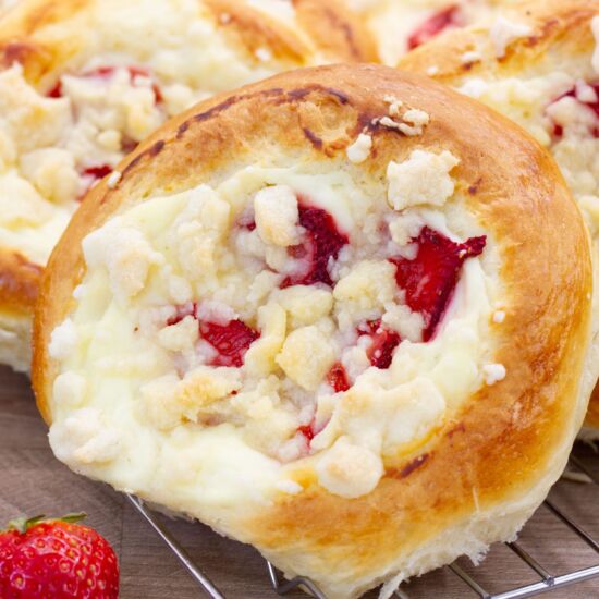 Buns with Cheese and Strawberries