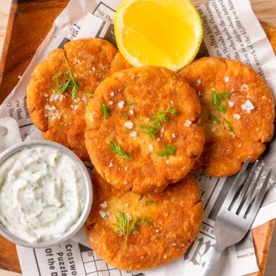 Old-Fashioned Salmon Patties