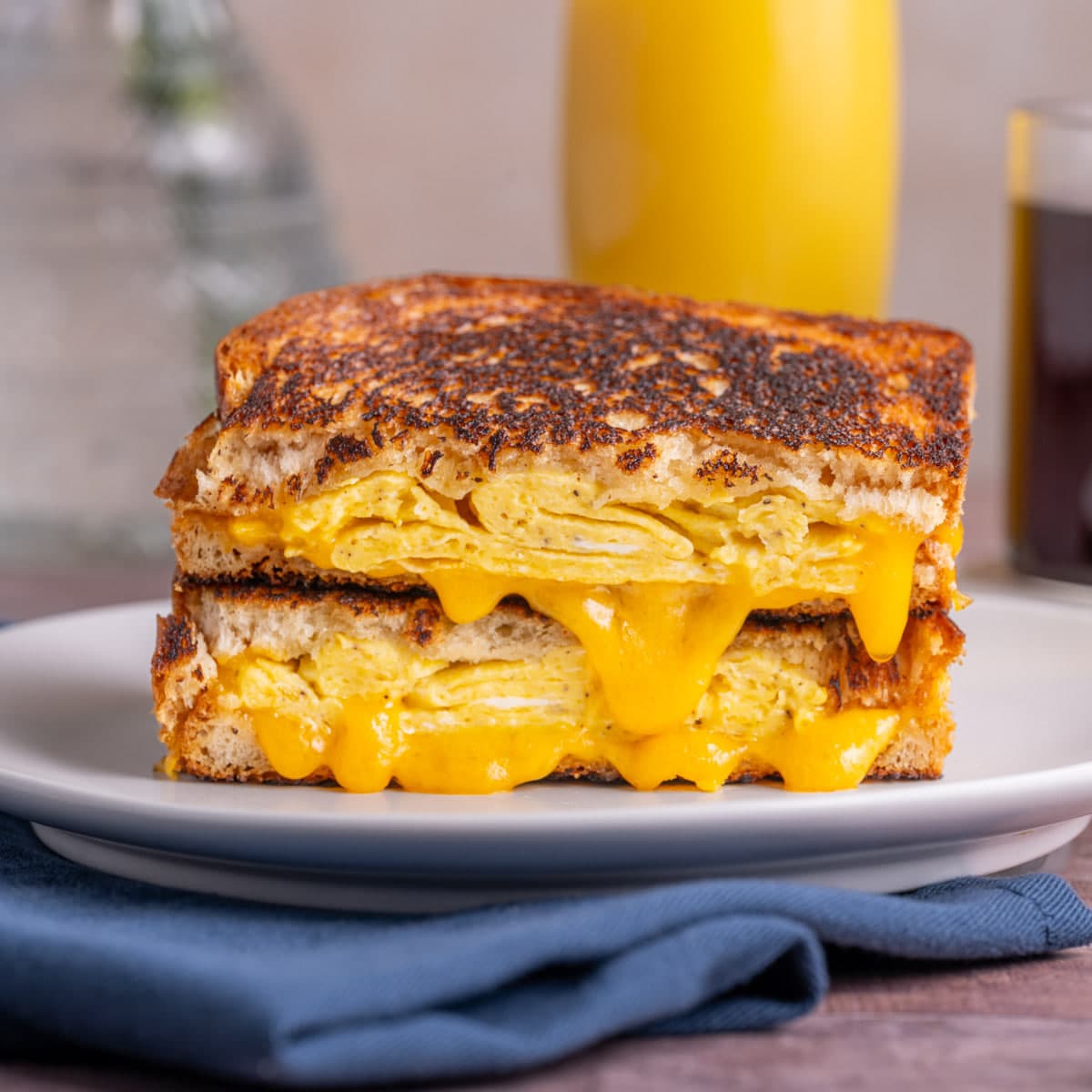 Simple Scrambled Egg Sandwich