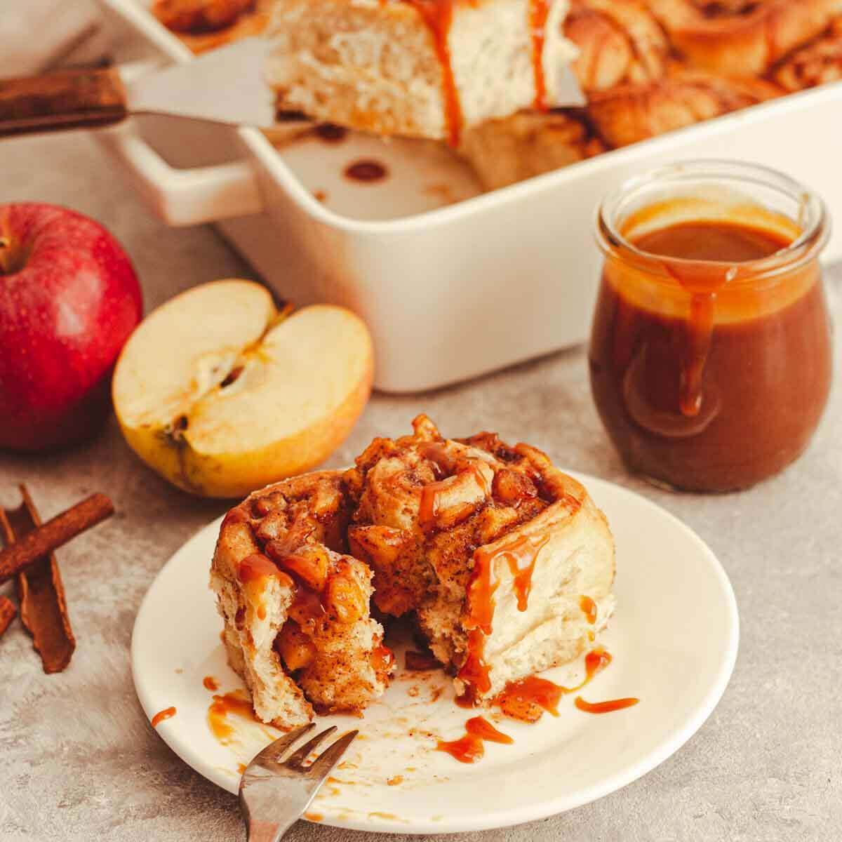 Easy Apple Pie Cinnamon Rolls