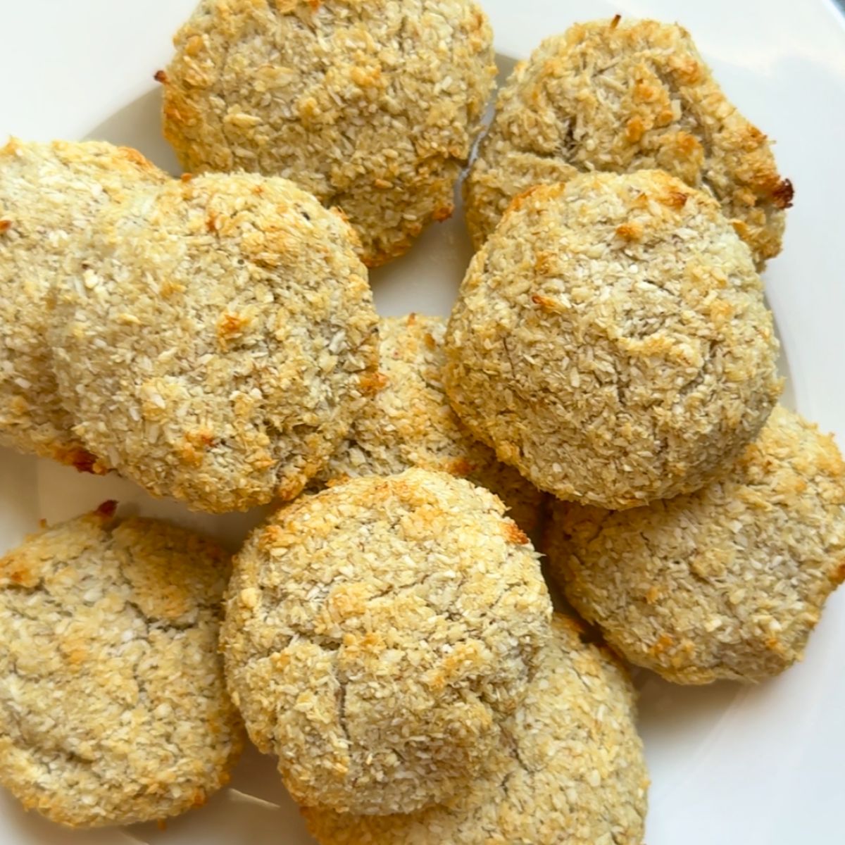 3-Ingredient Banana Protein Cookies
