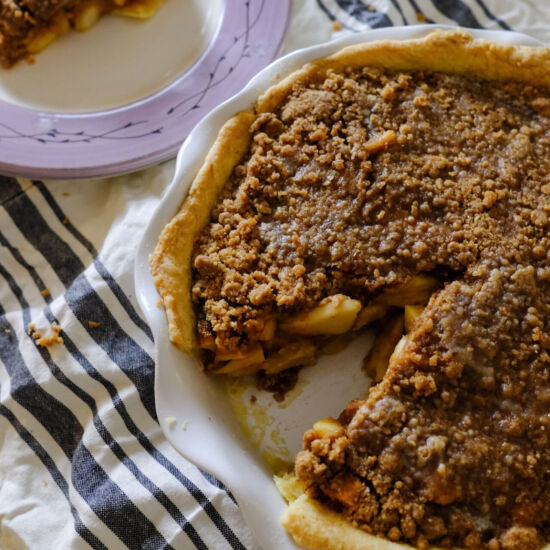 Easy Dutch Apple Pie