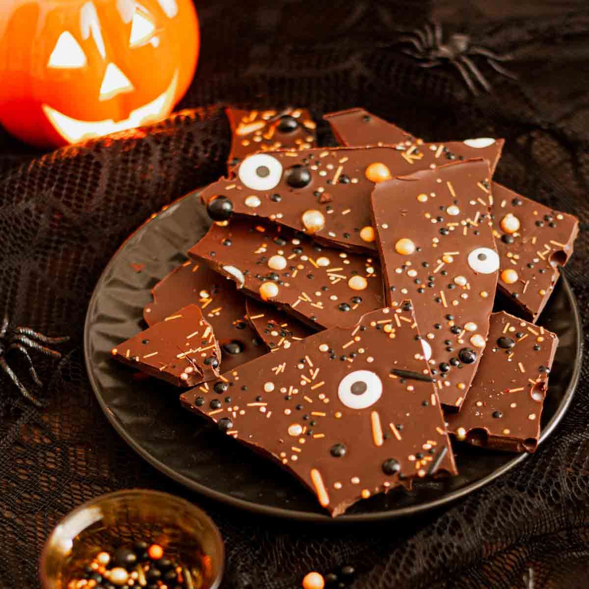 Easy Halloween Bark
