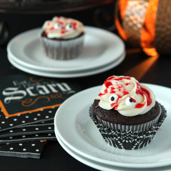 Halloween Mummy Cupcakes