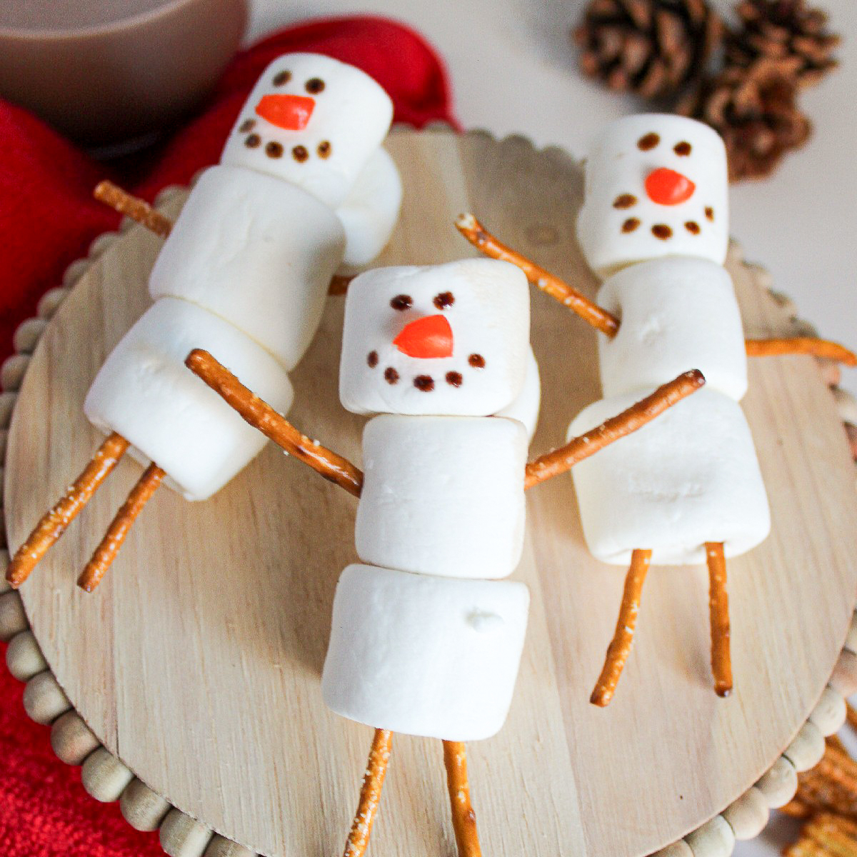 Easy Marshmallow Snowmen