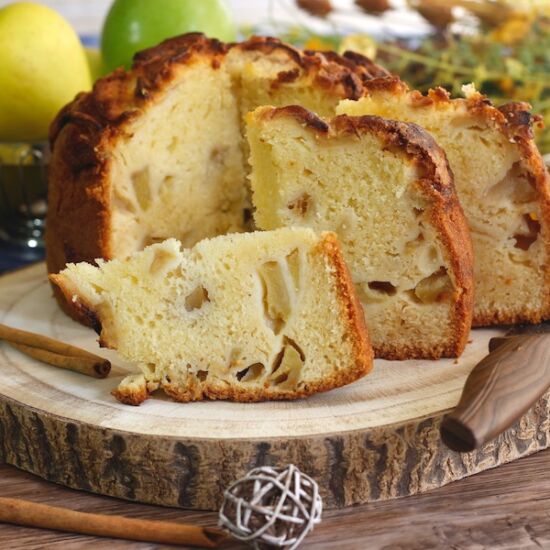 Moist Apple Cake