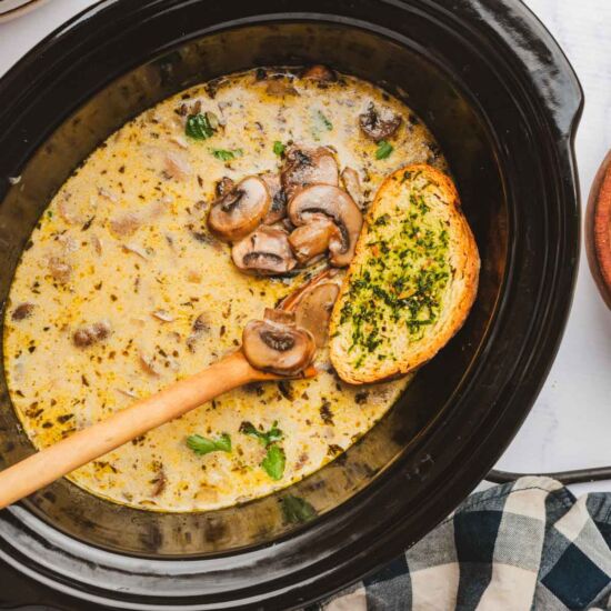 Slow Cooker Mushroom Soup