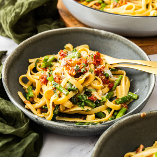 Asparagus and Prosciutto Pasta