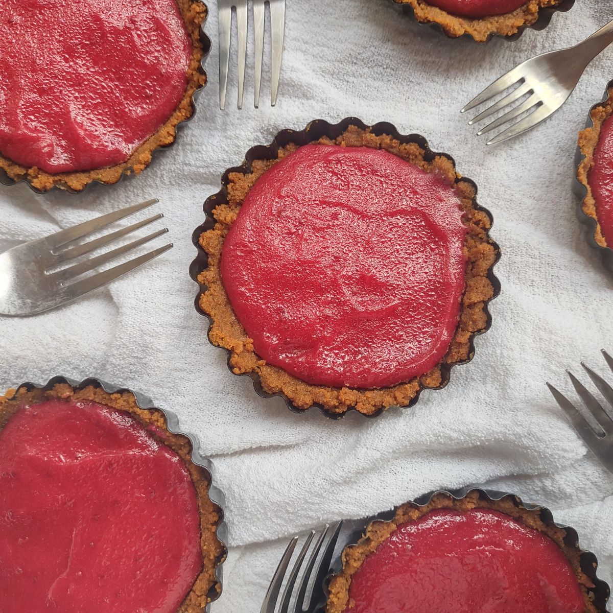 Cranberry Curd Gingersnap Tarts