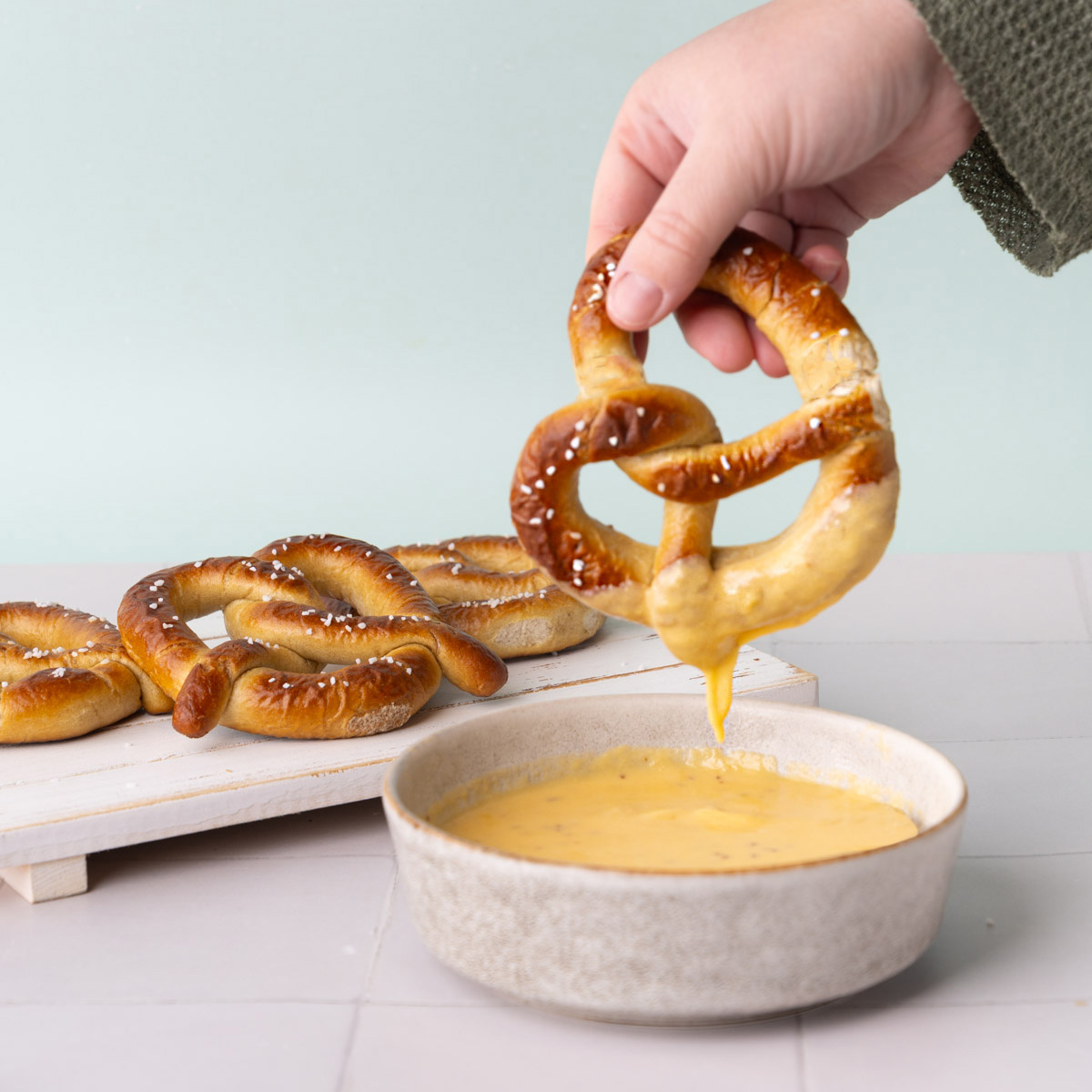 15-Minute Cheese Sauce for Pretzels