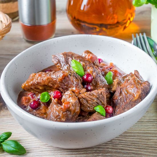 Hearty Beef Stew with Cranberries