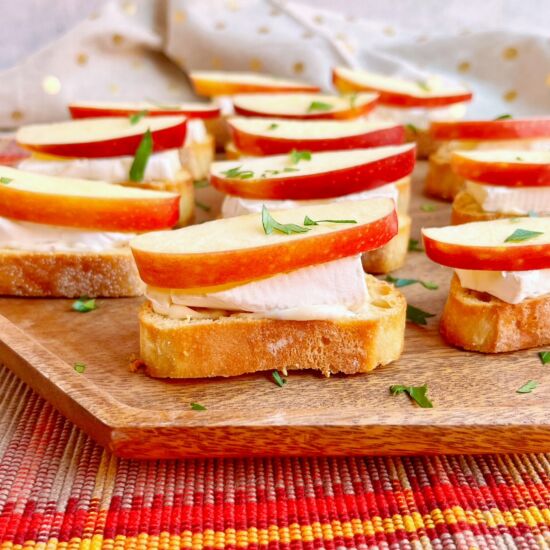 Apple Brie Crostini