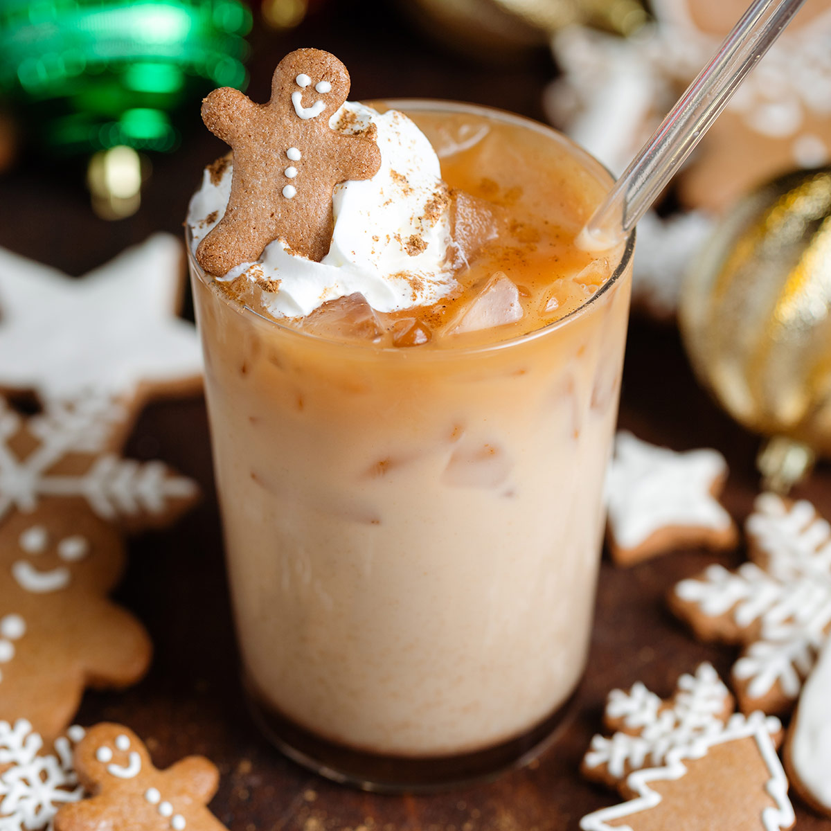 Iced Gingerbread Oatmilk Chai Latte