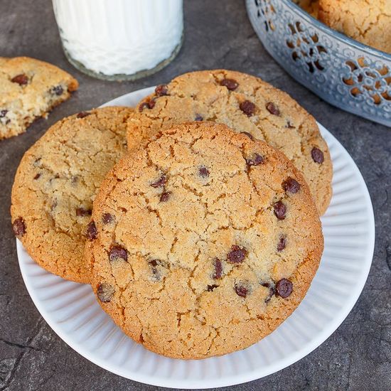 Peanut and Chocolate Chunk Cookies