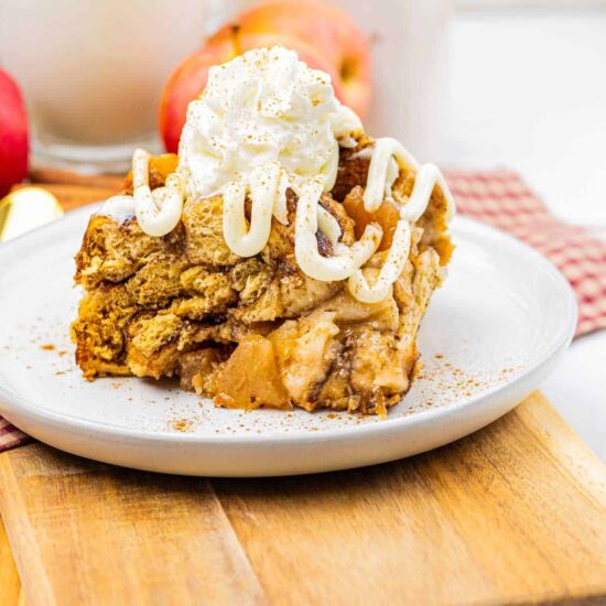 Slow Cooker Apple Pie Cinnamon Roll
