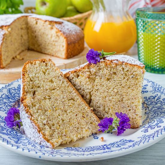 Zesty Orange and Almond Cake