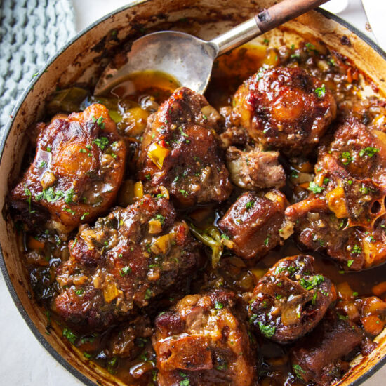 Slow Cooked Braised Oxtails