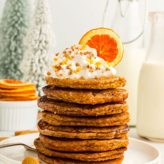 Vegan Gingerbread Pancakes