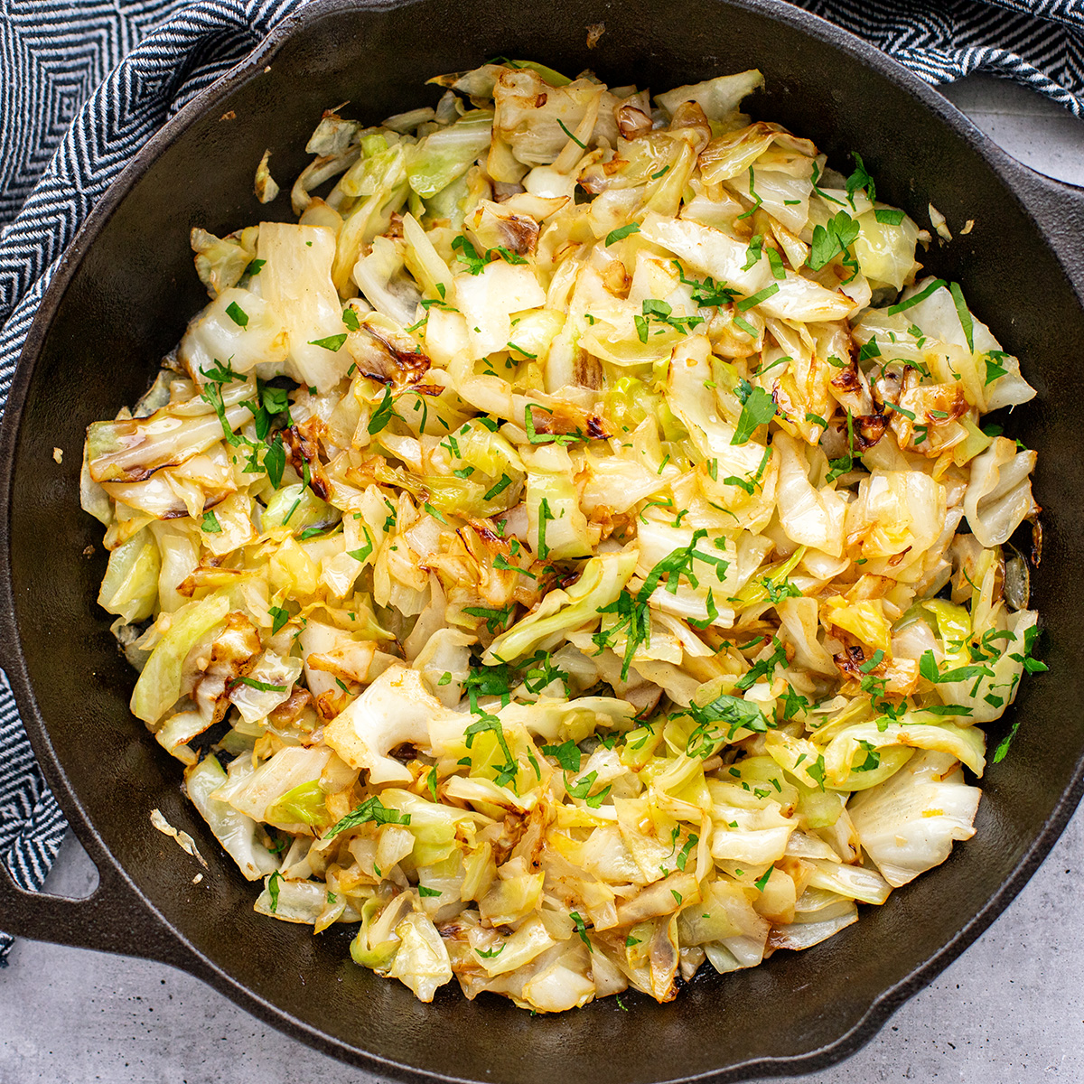 Sautéed Cabbage With Lemon & Garlic