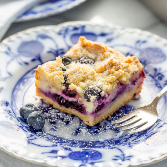 Blueberry Cheesecake Crumb Bars