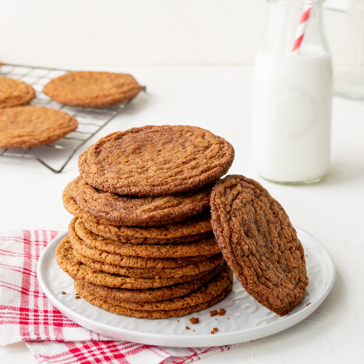 Chewy Ginger Molasses Cookies