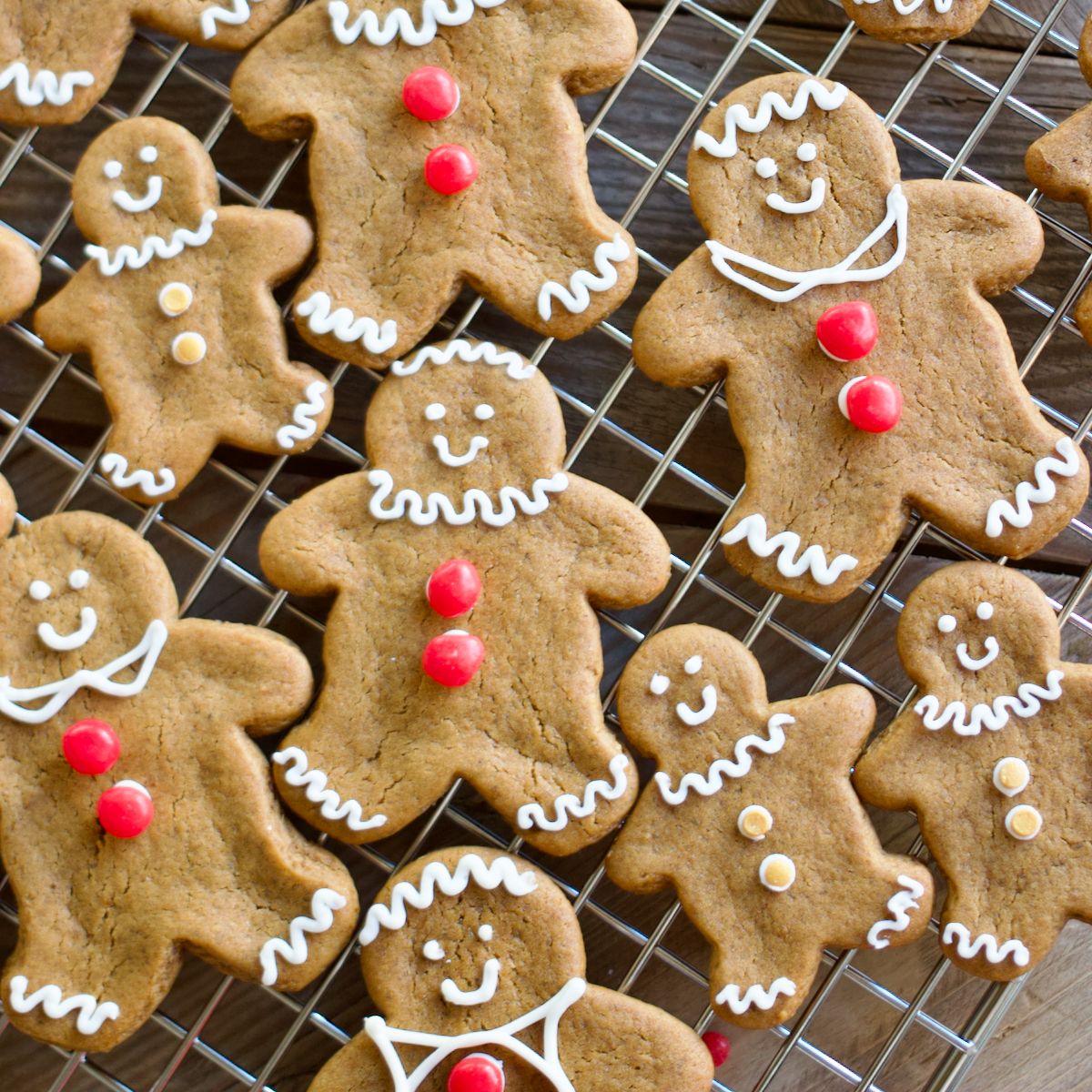 Gingerbread Cookies w/ Fresh Ginger