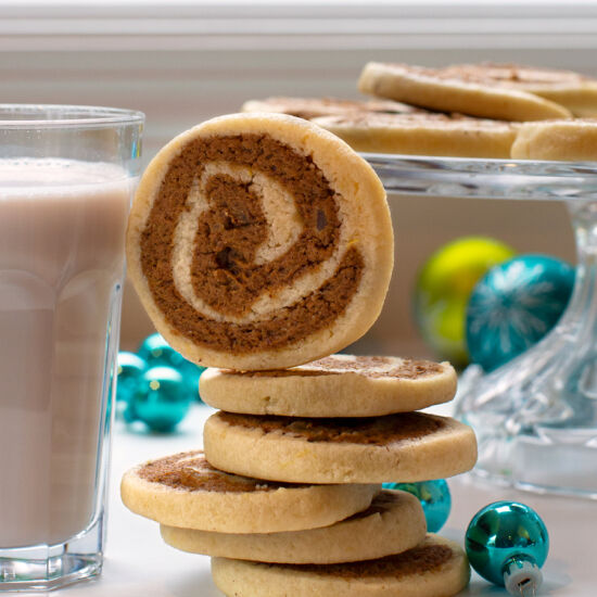 Gingerbread-Lemon Pinwheel Cookies