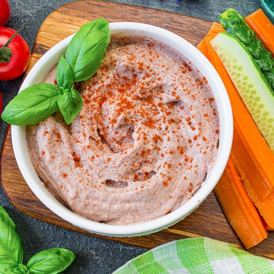 3-Ingredient Quick Red Bean Hummus