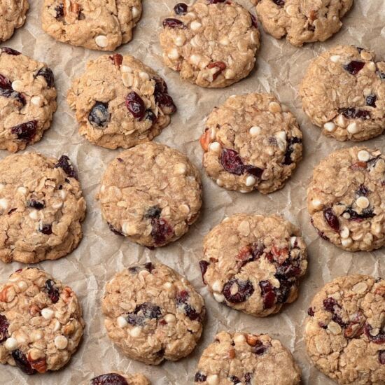 Vegan Cranberry Oatmeal Cookies