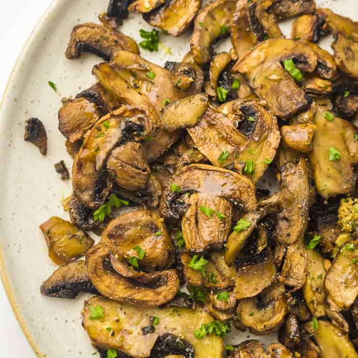 Quick and Easy Air Fryer Mushrooms