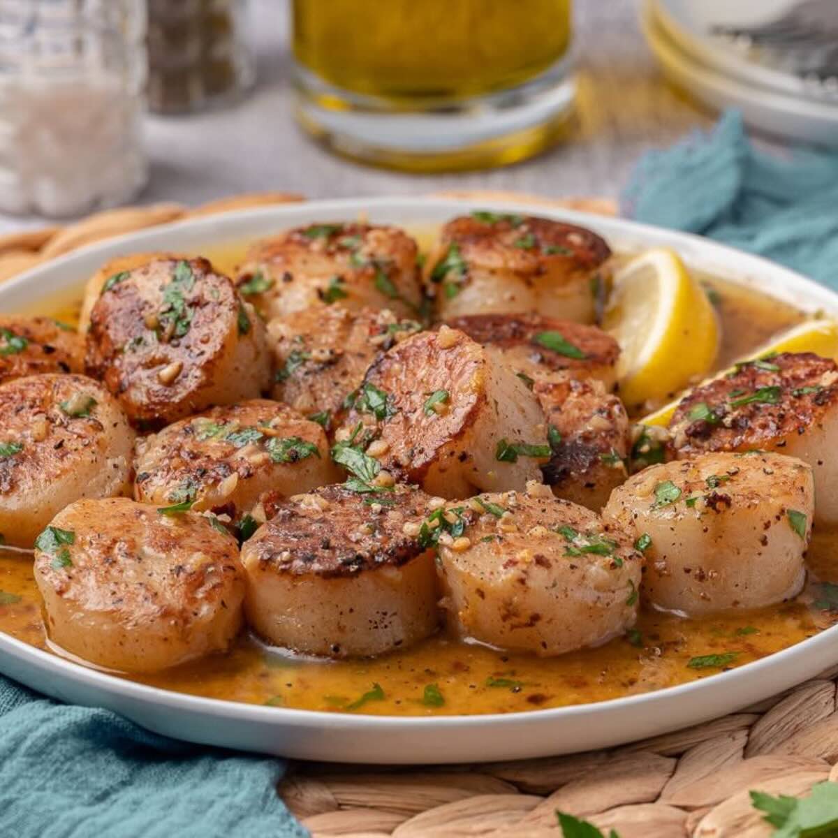 Garlic Butter Cast Iron Scallops