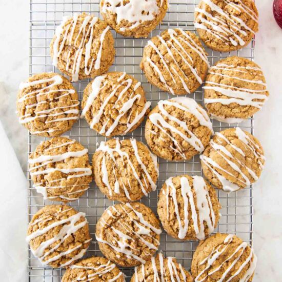 Gingerbread Oatmeal Cookies