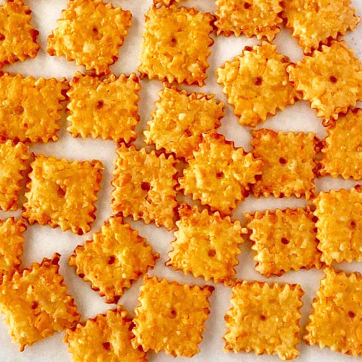 Really Good Cheddar Cheese Crackers