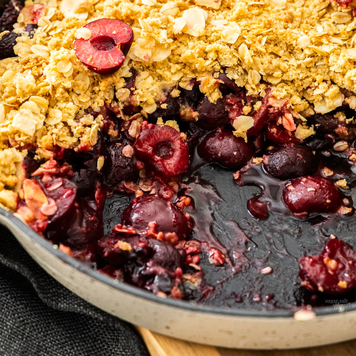 Cherry Crumble