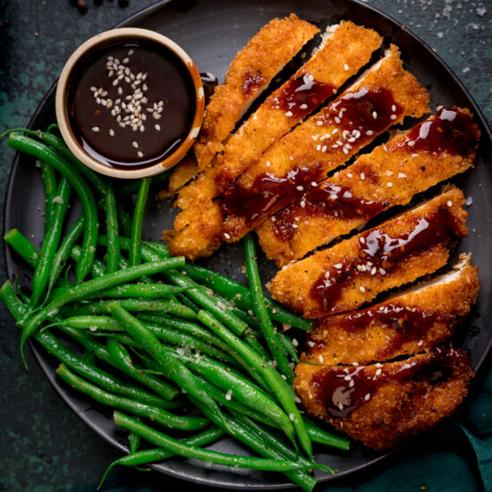 Crispy Chicken with Gochujang Sauce