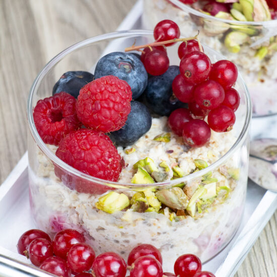 Berries Overnight Oats