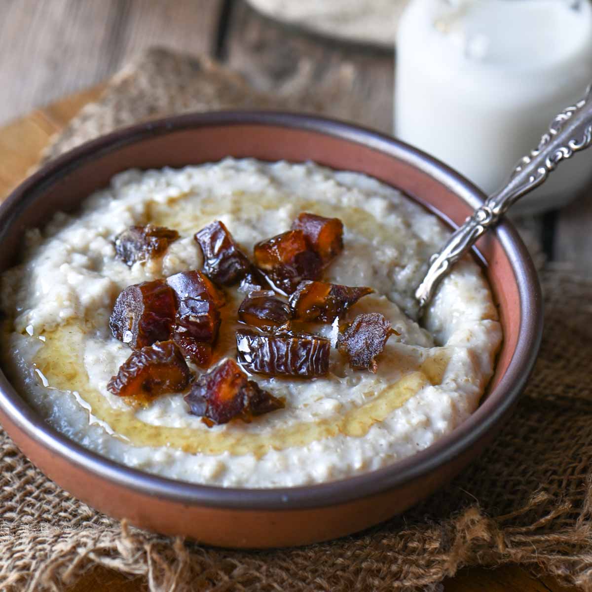 Scottish-Style Oatmeal with Dates