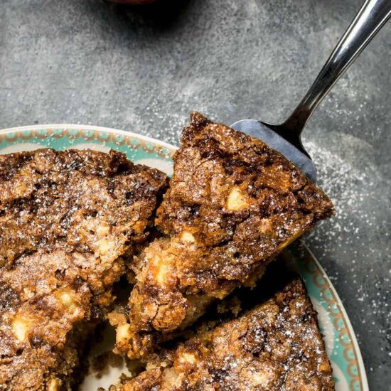 Apple Cinnamon Cake
