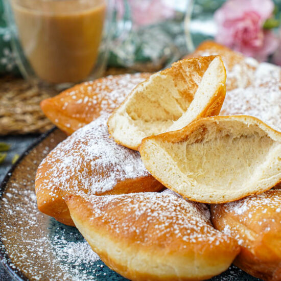 Bur (Cardamom-Spiced Beignets)