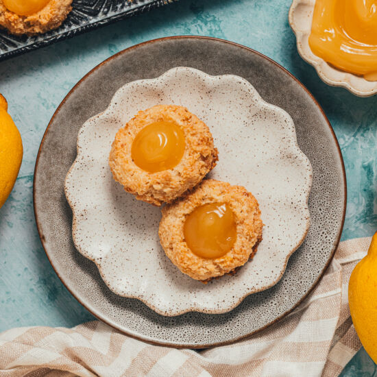Macaroon Thumbprints w/ Lemon Curd