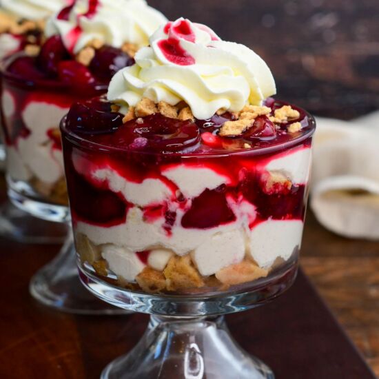 No Bake Cherry Cheesecake Parfait