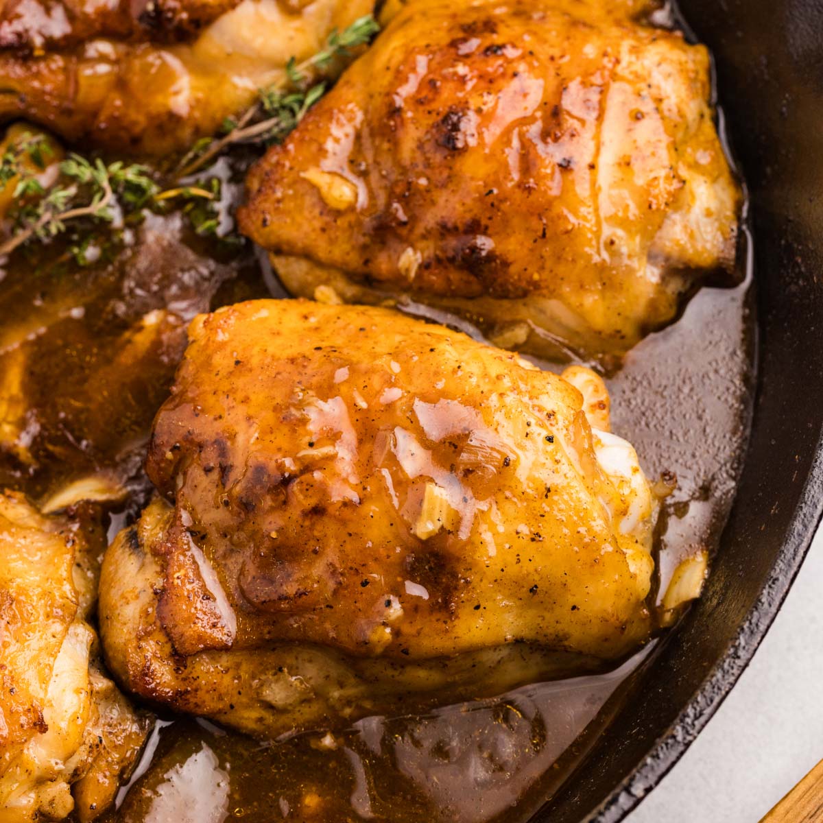 Skillet Chicken Thighs