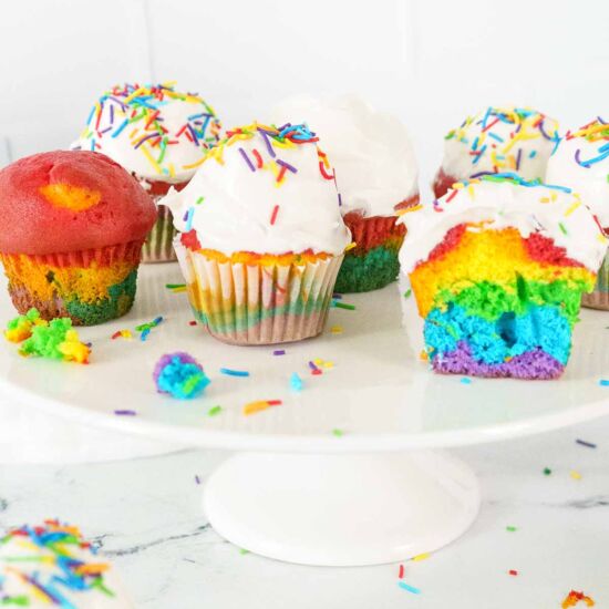 Easy Rainbow Cupcakes