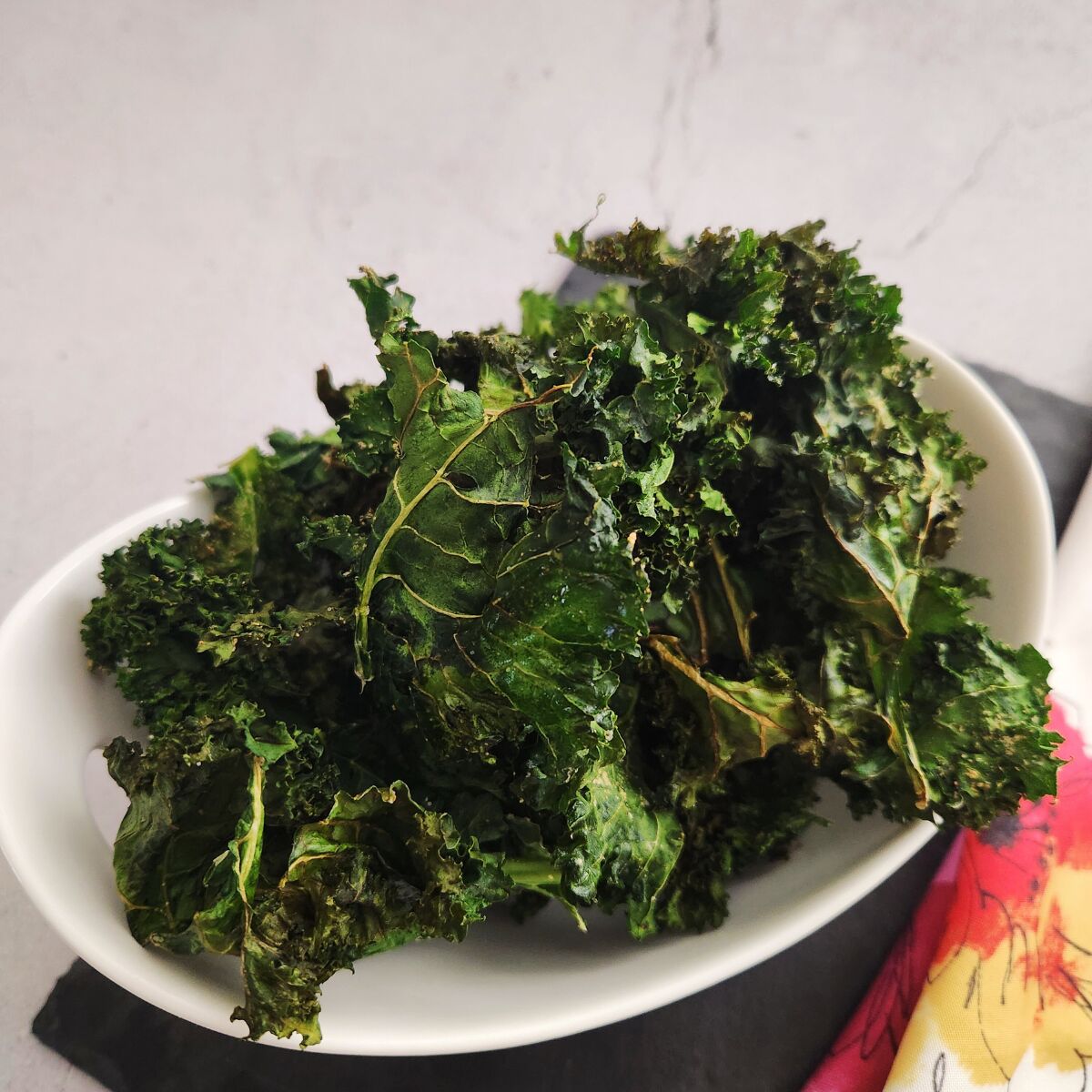 Crispy Kale Chips (Oven & Air Fryer